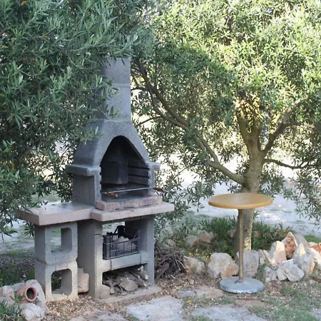 Apartman Petar - 50m From Sea *