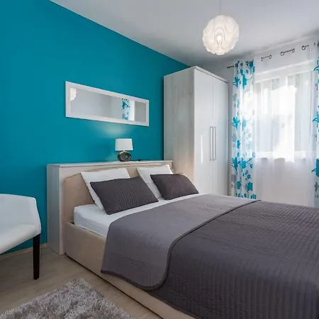 Apartament Petar - 50m From Sea